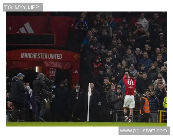 英超经典对决皇马与曼联激战成平局点球大战引发全场狂欢